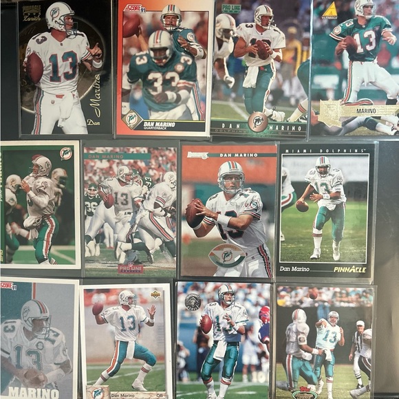 Dan Marino 1980’s and 90’s Trading Card Lot - Picture 2 of 2